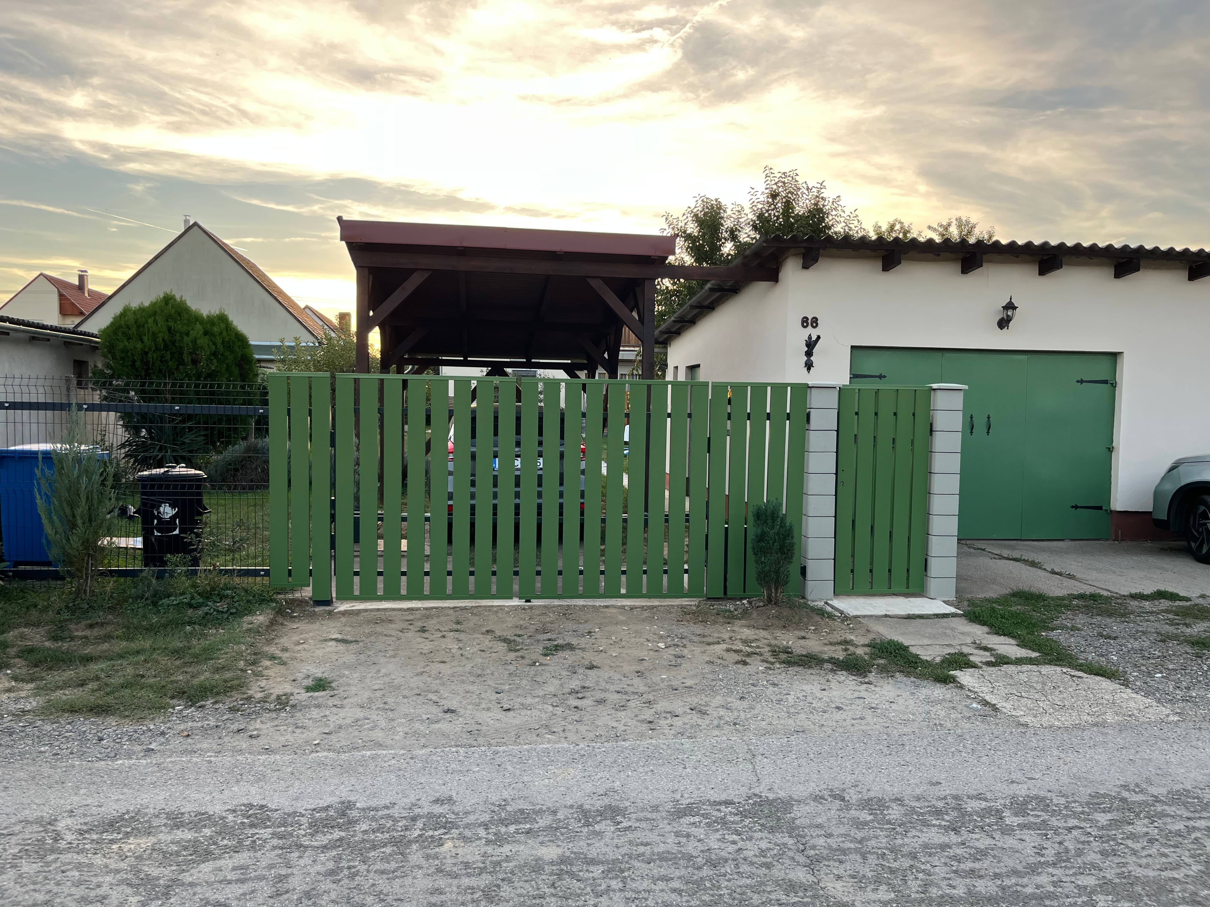 RAL 6011 Kerítéselem zárt profil