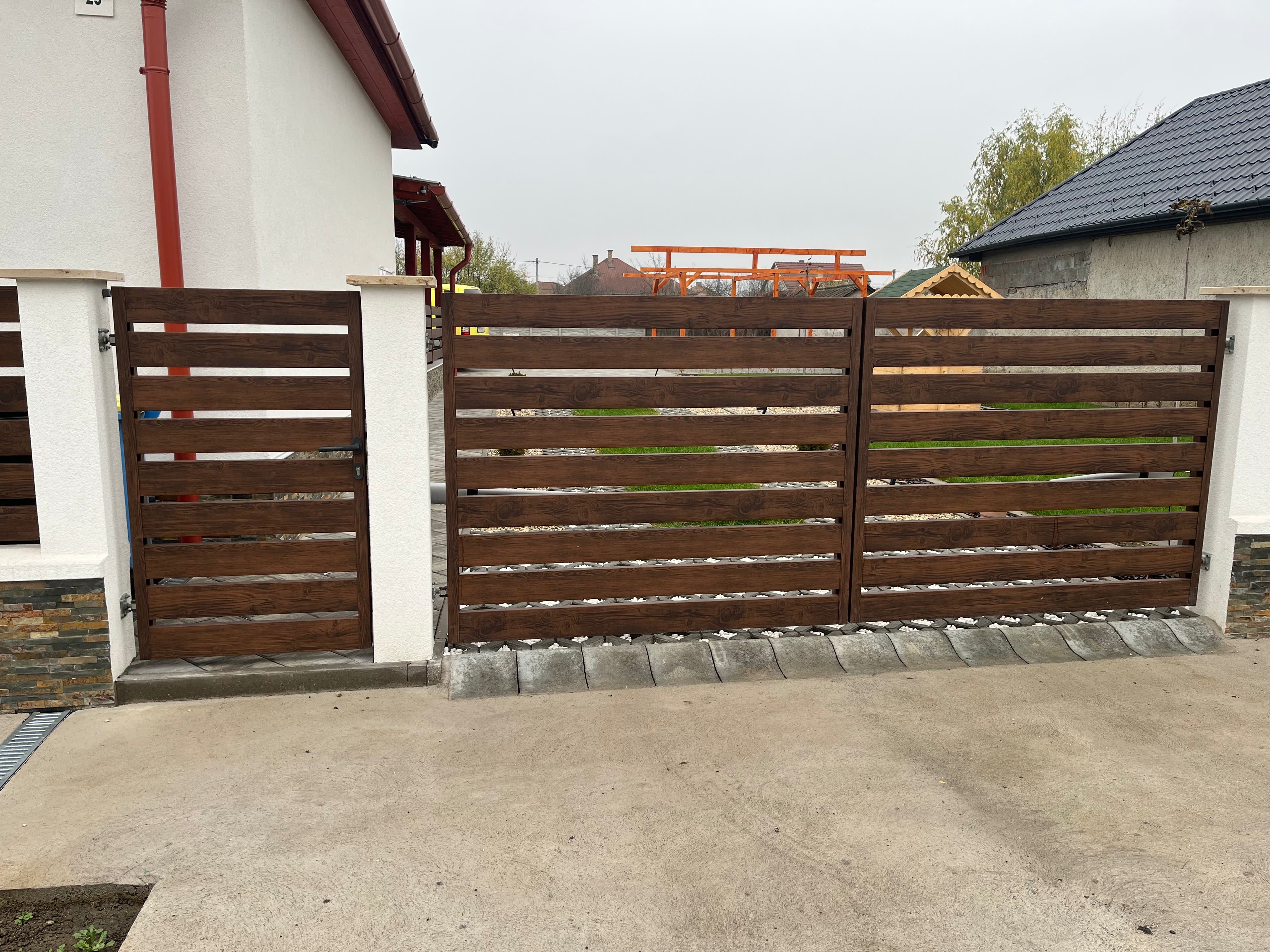 DIÓ Kerítéselem zárt profil