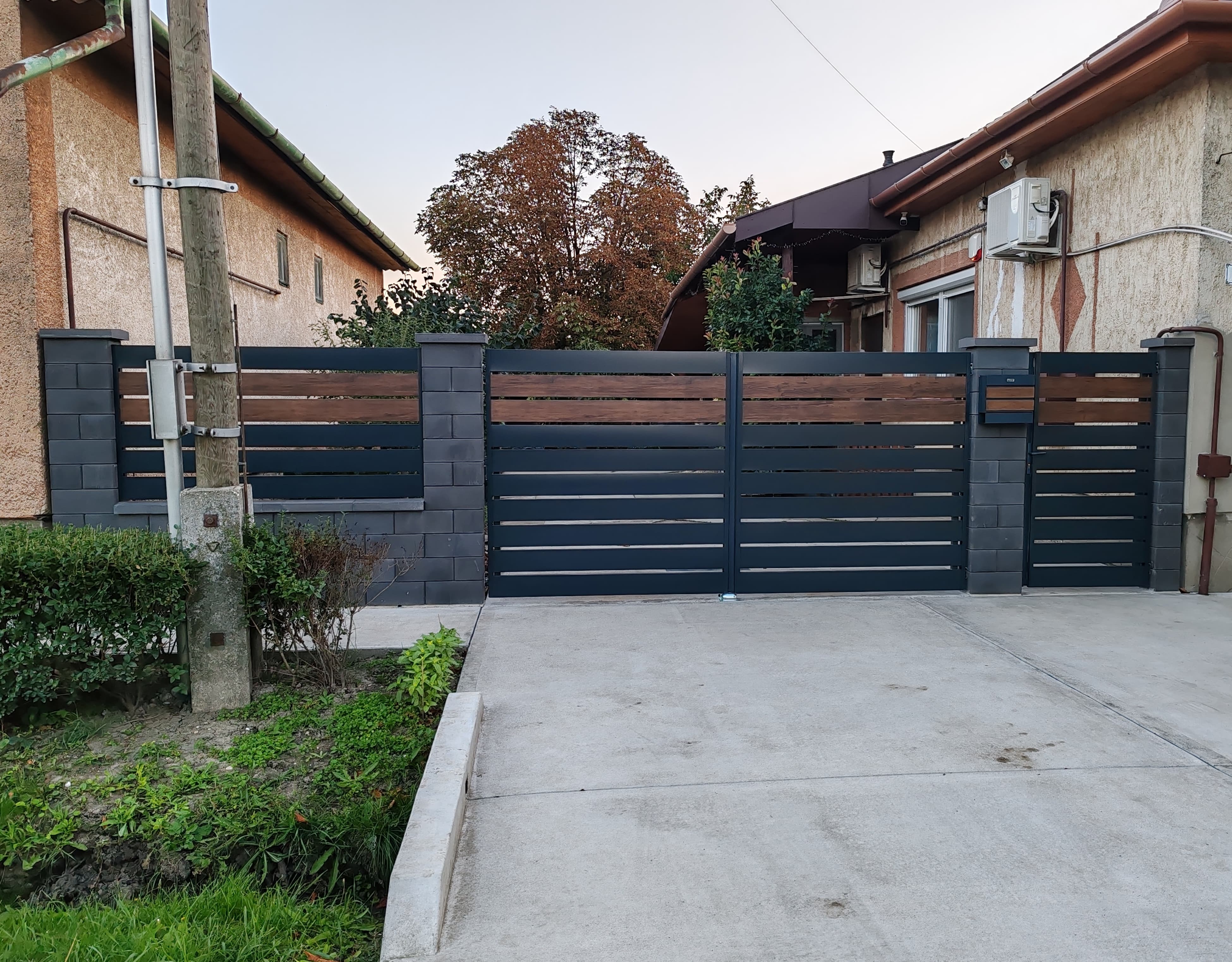 RAL 7016 Kerítéselem zárt profil