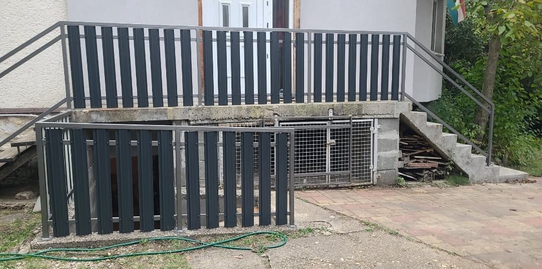 RAL 7016 Kerítésléc - egyenes